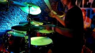 Video UNDER THE SURFACE - "The Vision" (Live Music Video)