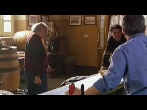 Ezio acquista un appartamento in Calabria e litiga con Stefania 01x12