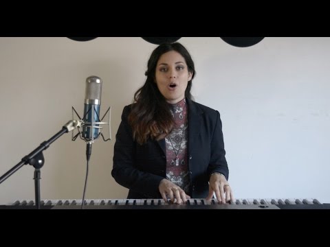 Quick Vocal Warmup Exercises before Singing