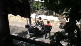 preview picture of video 'Policia detiene un Negro top manta (Salou)'