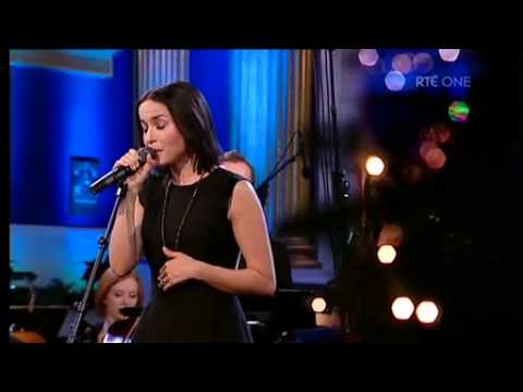 Oh Holy Night - Andrea Corr on 'Carols From The Castle' (24-12-12)