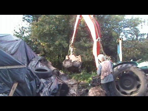 Moving A Few Logs With The Hiab
