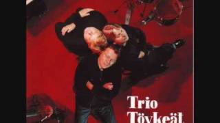 Trio Töykeät - Final Fantasy