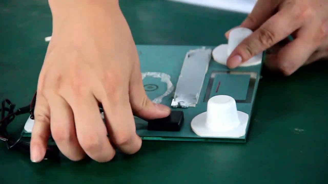 Włącznik do lustra TD009