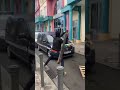 DANGER [ Les gendarmes prennent la fuite ] Ça chauffe en Martinique / Vitre brisée / Libérez PINTO !