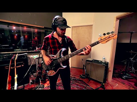 Drew De Four - In The Blood (Live) - Miki Santamaria on bass (with bass solo!)