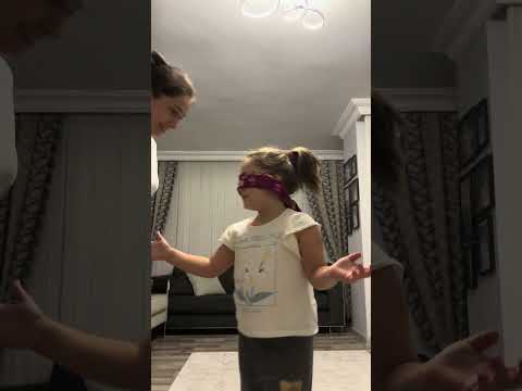 8 Eylül 2025 Eylül Şentürk Kör Ebe Oynuyor