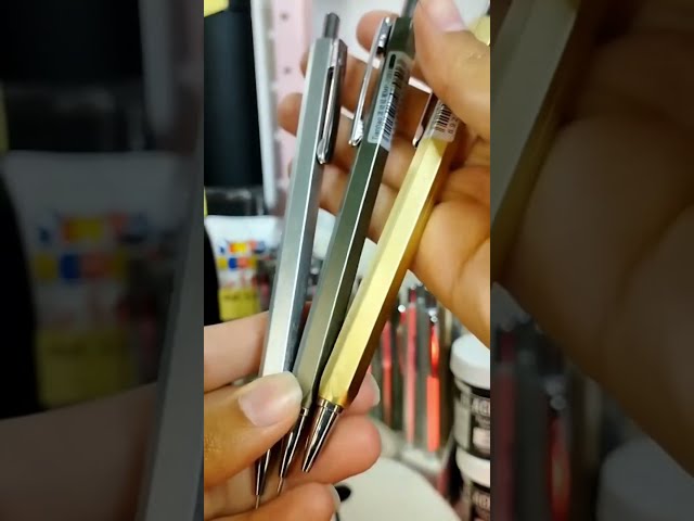Vídeo relacionado con FABER-CASTELL 174434 - Compás de ajuste rápido Grip, negro, juego de compases con piezas de repuesto y minas