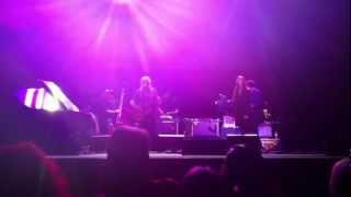 I&#39;ll Fly Away, Willie Nelson