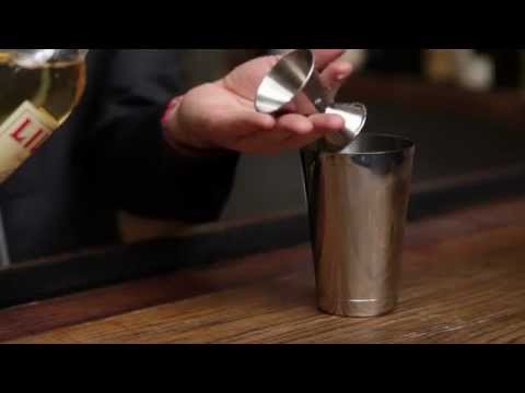 How to Make the Corpse Reviver No. 2 Cocktail - Liquor.com