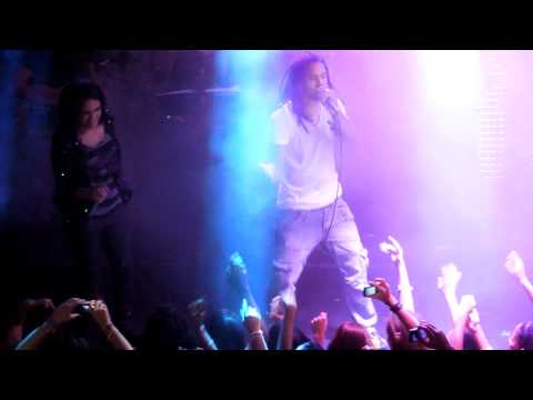 MARTHA HEREDIA Y VAKERO, JUNTOS EN HARD ROCK CAFE. 1 DIC 2011.