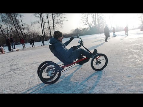 eBike Vierrad: ZOX4 auf zugefrorenem Weiher (4k)