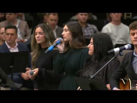 Sometimes It Takes a Mountain/With Jesus I Can Make It - Elim Church Chicago (Grupul Sinai)