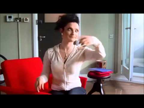 In The Spotlight - Shockolady