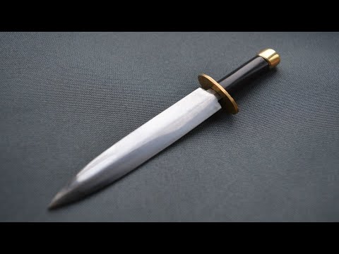 Making a small dagger from a piece of metal