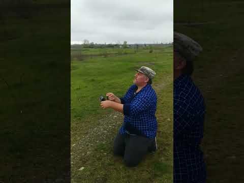 как запускать воздушного змея без ветра... как запускают воздушного змея рыбаки...