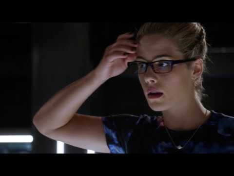 The Flash: S3E2 - Cisco At A Grief Support / Meet Dr Alchemy