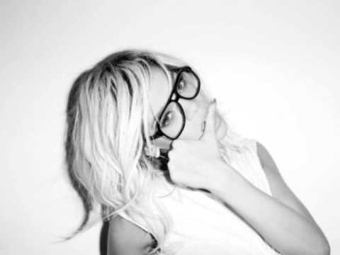 Rihanna - Beautiful Gangster (Demo 2012)