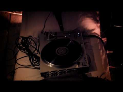 Alan & Kepa feat.ARSSURA - Hip Hop-ul e in coma (VIDEO).mpg