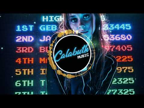 Bronze Whale | Cruising