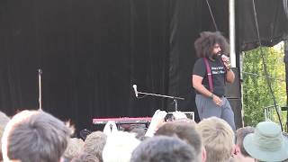 Reggie Watts: 45min of Brilliance at Rifflandia 2012 [HD]