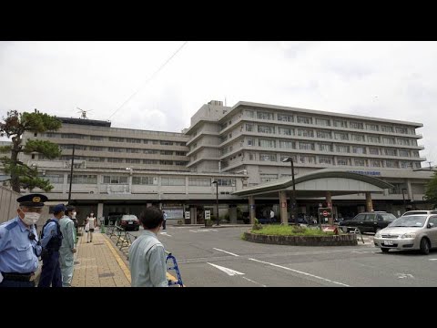 Japan nach Attentat unter Schock: Ex-Regierungschef Abe ringt um sein Leben
