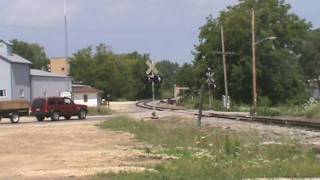 preview picture of video 'Canadian National SD40-2LW # 5272 Rolls through Cedarburg, Wisconsin (7/22/11)'