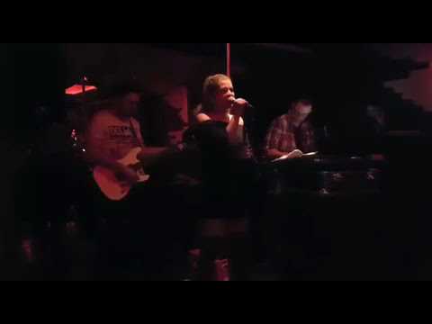 Laura Krliu - Thinking out loud ( Ed Sheeran Cover)