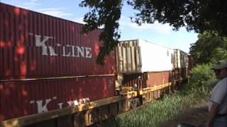 preview picture of video 'Union Pacific Intermodal Z Train, The Dalles, OR-July 15, 2011'
