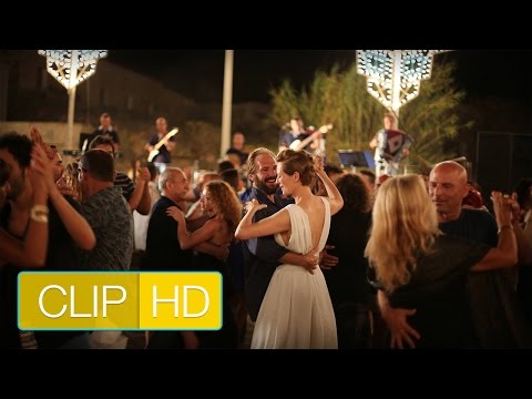 A BIGGER SPLASH - CLIP [HD] Il karaoke