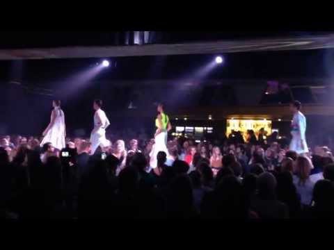 download lagu mp3 mp4 Antwerp Fashion Show 2015, download lagu Antwerp Fashion Show 2015 gratis, unduh video klip Antwerp Fashion Show 2015