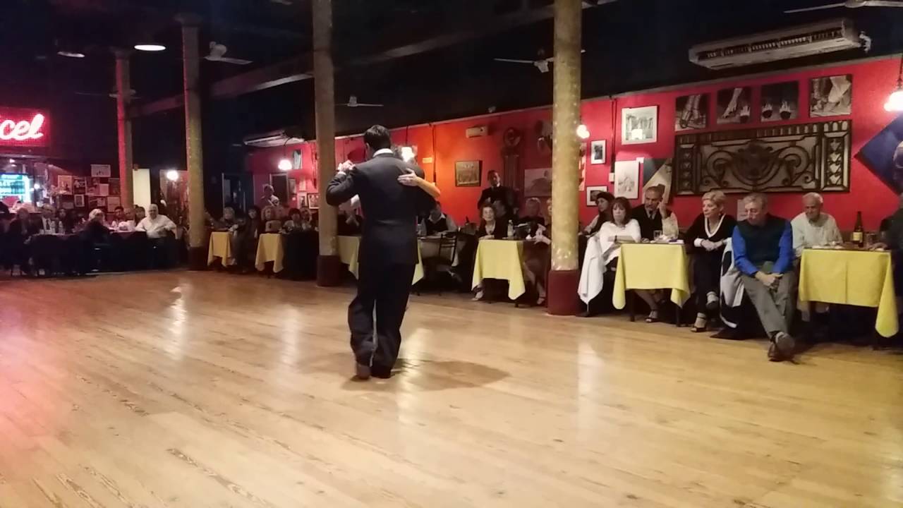 3 de 3 Paola Aguilera & Leonardo Auza en Club Gricel