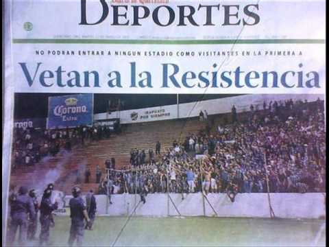 "RESISTENCIA ALBIAZUL" Barra: La Resistencia Albiazul • Club: Querétaro • País: México