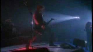 Kadr z teledysku Master of Puppets tekst piosenki Metallica
