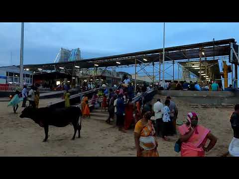 Masi Utsavam Tiruchendur crowd in beach