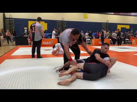 No Gi -155 lbs White belt match (Armbar Finish) at Grappling Industries Sacramento