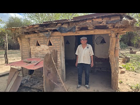 ABANDONÓ Buenos Aires para VIVIR SOLO en el MONTE SANTIAGUEÑO