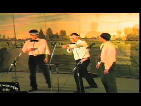 KROEËNEKRAAN EN PIEËLHAAS: CV SHOW BONTE AOVEND