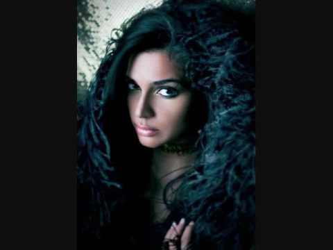 Serge Devant feat. Nadia Ali - 12 Wives in Tehran