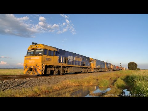 6MA5 Pacific National Container Train NR70, G530 & 9324 (5/11/2021) - PoathTV Australian Railways