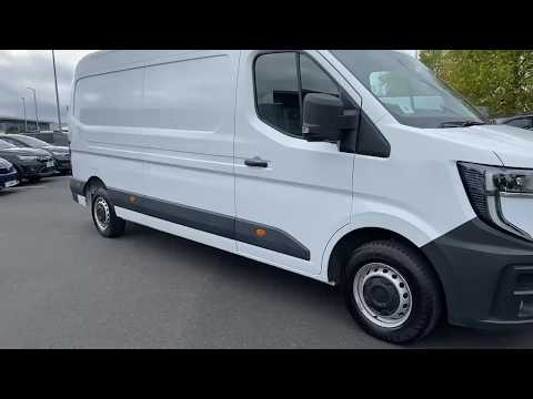 Renault Master FWD LM35 BLUE DCI 130 Advance - Image 2