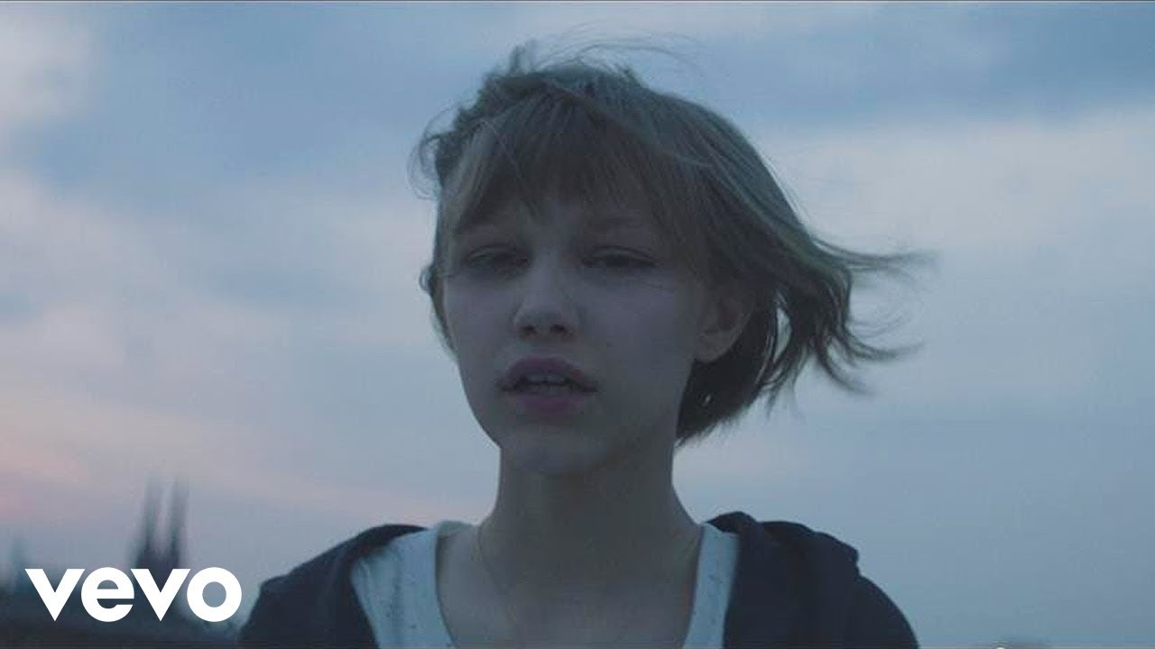 Grace VanderWaal - Moonlight (Official Video)