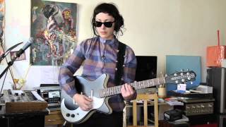 Kitmonsters: Lilies on Mars - Lisa demos Danelectro & Guitar Rig