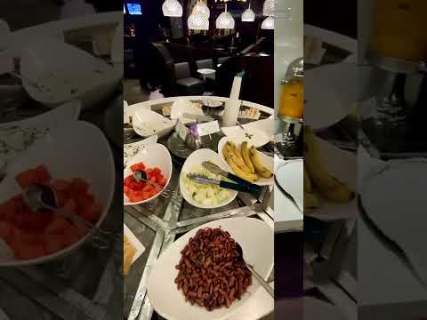 Lounge do aeroporto T2 de Mumbai | The Travel Drug #mumhaiairport #csmia