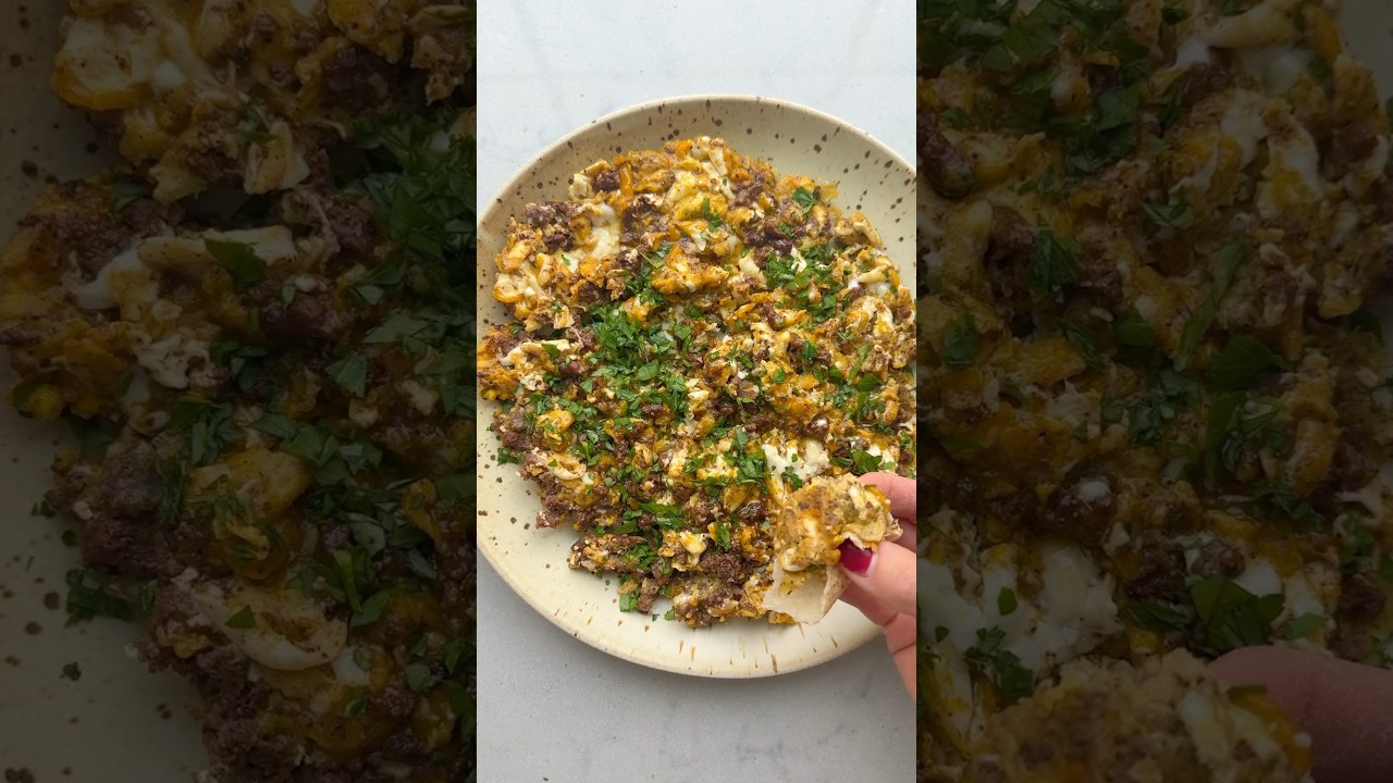 Lebanese Scrambled Eggs with Ground Beef