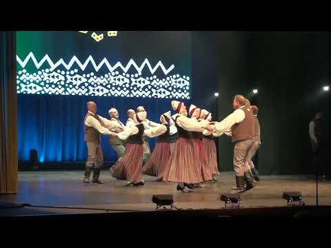 ZEMGALES TŪDALIŅŠ Gunta Skuja Tautas mūz. Amandas Jātnieces apd.dejo SDK „Saulgrieži”