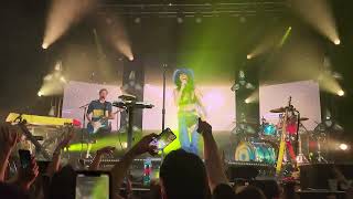 Lights - Skydiving (Live in Dallas, 4/11)