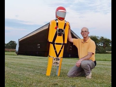 AMAZING RC "JETMAN" - STEVE HOLLAND AT WESTON PARK MODEL AIRCRAFT SHOW - 2015