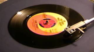Christmas 45&#39;s - Do You Hear What I Hear - Bing Crosby (Capitol)