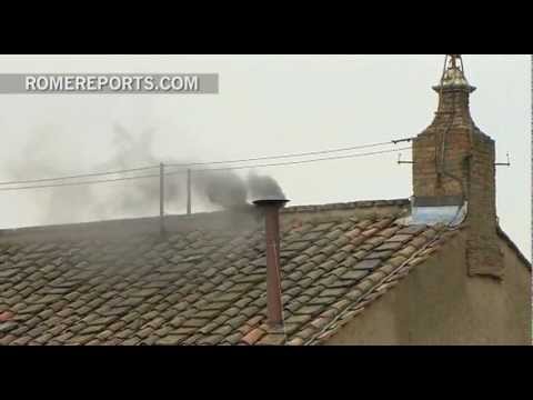 Segunda fumata negra y no hay Papa